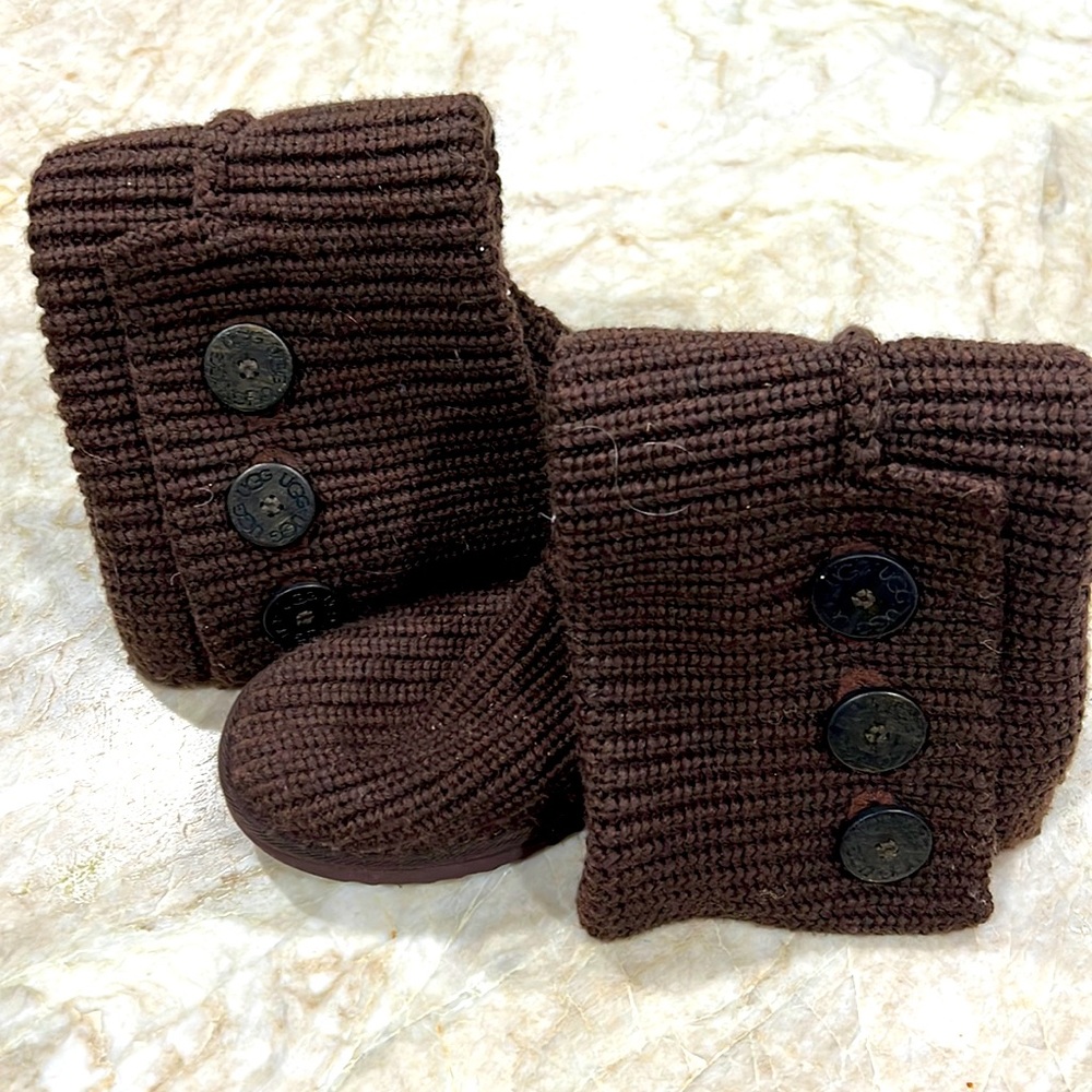 Ugg Boots Chocolate Brown, Boot Worn Once, Knitted, Comfy, Size 7, No Box
